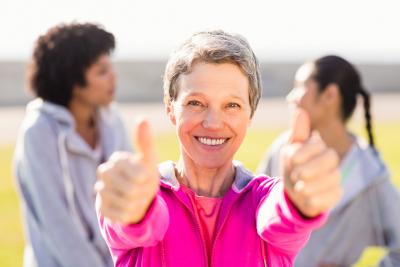 Santé dentaire après 50 ans: les symptômes discrets qui doivent attirer votre attention