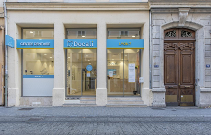  Docali Lyon 8 - Centre dentaire Frères Lumière 