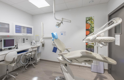  Docali Lyon 8 - Centre dentaire Frères Lumière 